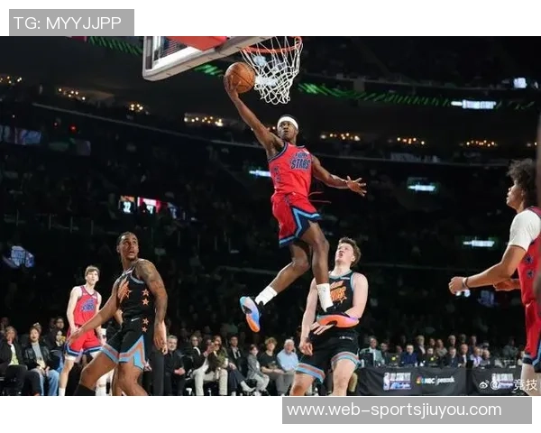 埃奇库姆13场比赛实现200分50篮板50助攻成NBA新星