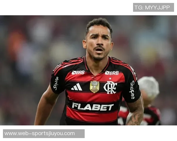 达尼洛成历史首位双冠王者夺得欧冠与南美解放者杯双料冠军 达尼洛成历史首位双冠王者夺得欧冠与南美解放者杯双料冠军